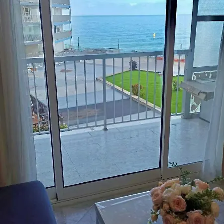 Apartment Pilons, Primera Linea De Mar *